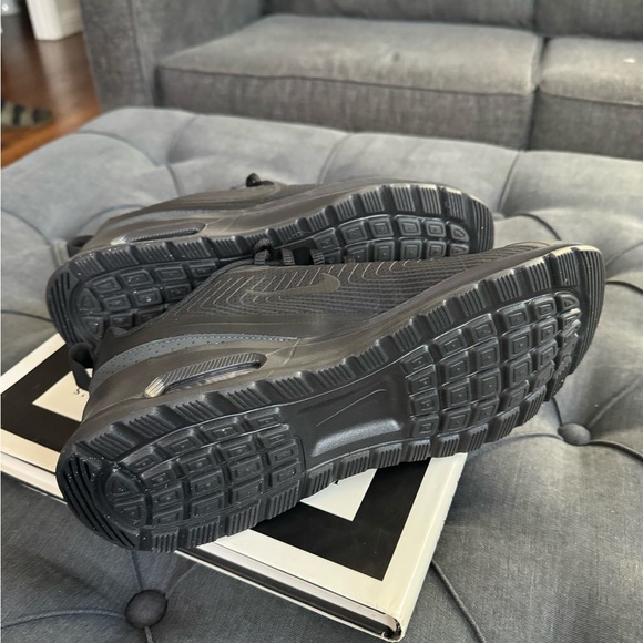 Nike Air Max Nuaxis Shoes main image 4